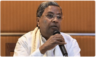 ఆజంఖాన్‌పై చర్యలకు స్మృతి ఇరానీ డిమాండ్