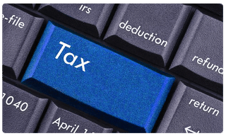 క్యూనెట్ స్కామ్: హీరోయిన్ పూజాహెగ్దేకు నోటీసులు..!