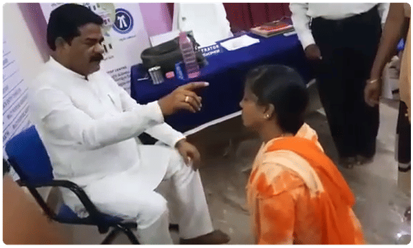 చిటికెలతో దెయ్యం.. పోతుందా మరి భయం..?