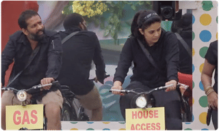 థ్యాంక్యూ అమ్మా.. ఇక ఆపు అందరూ చూస్తున్నారు.. రష్మిక రియాక్షన్