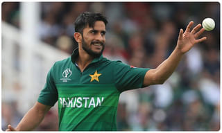 కోహ్లీ, రోహిత్‌ భార్యల వివాదంపై.. భగ్గుమన్న రవిశాస్త్రి!