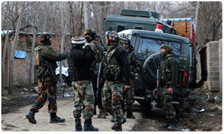 పోలీసుల కాల్పుల్లో ఏడుగురు నక్సలైట్లు మృతి