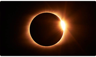 హాంకాంగ్  పార్లమెంటులో బీభత్సం.. నిరసనకారులపై పోలీస్ పంజా