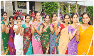 మరో బాంబు పేల్చిన కాంగ్రెస్ రెబల్ ఎమ్మెల్యేలు!