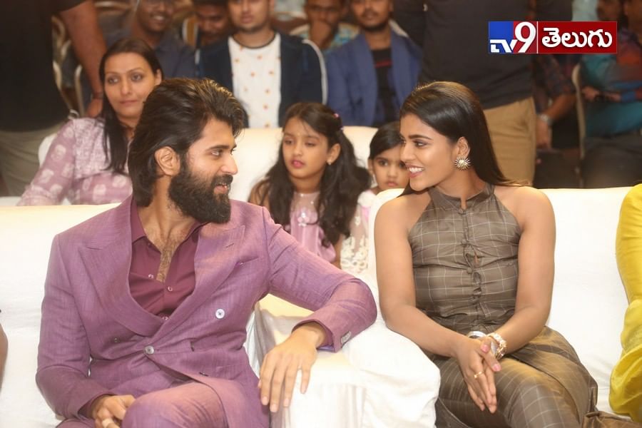 ‘కౌసల్య కృష్ణమూర్తి’ ప్రీ రిలీజ్ ఈవెంట్ ఫొటోస్