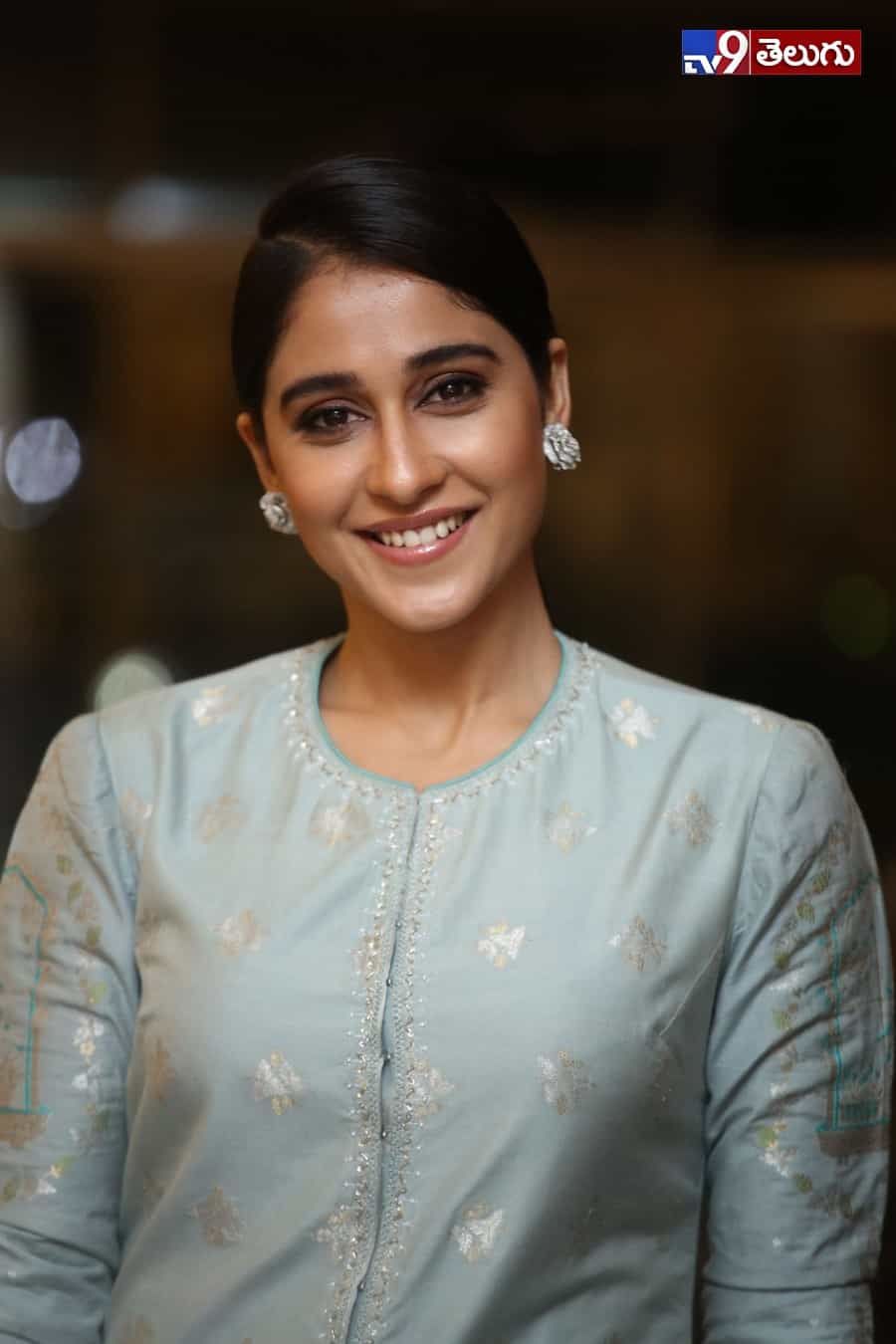 రెజీనా కసాండ్ర మెరుపులు…