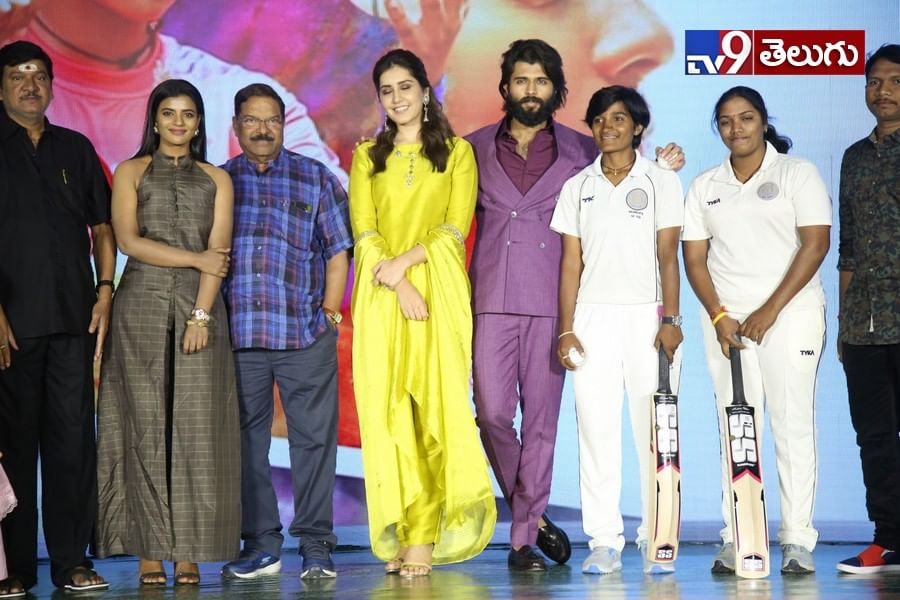 ‘కౌసల్య కృష్ణమూర్తి’ ప్రీ రిలీజ్ ఈవెంట్ ఫొటోస్