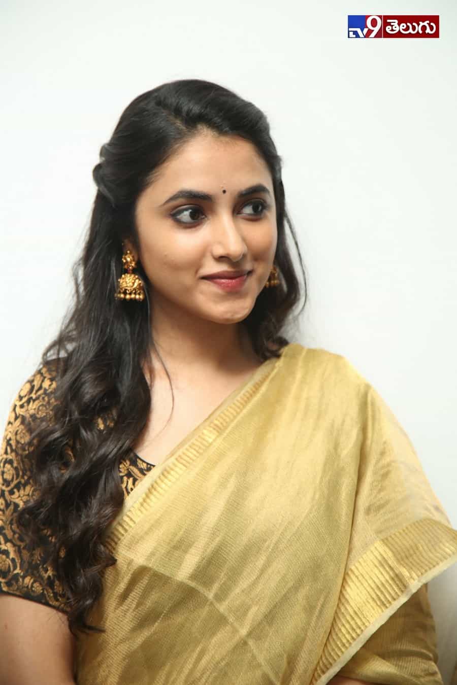 గ్యాంగ్ లీడర్ తో టాలీవుడ్ కి ఎంట్రీ ఇచ్చిన ప్రియాంక అరుళ్ మోహన్