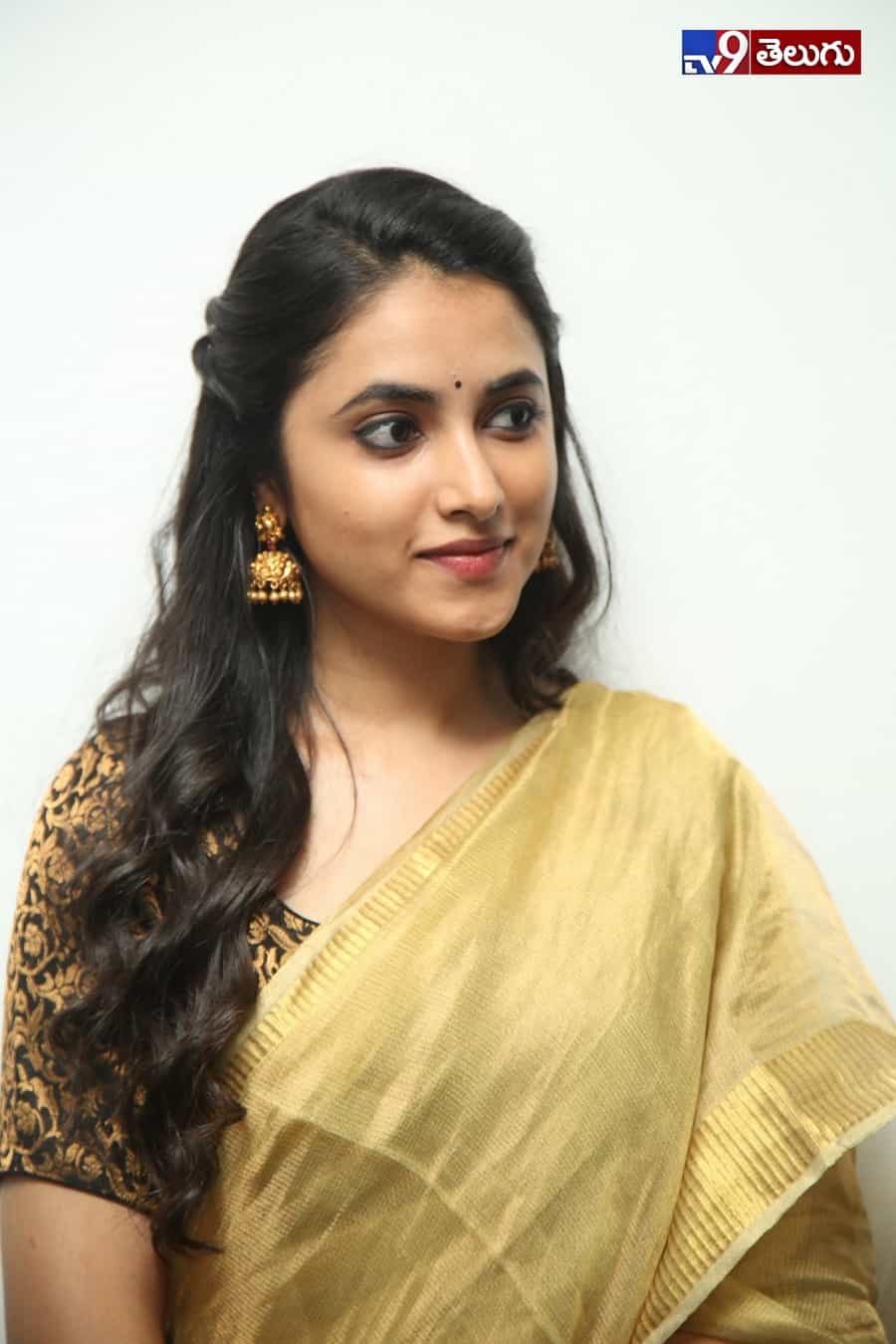గ్యాంగ్ లీడర్ తో టాలీవుడ్ కి ఎంట్రీ ఇచ్చిన ప్రియాంక అరుళ్ మోహన్