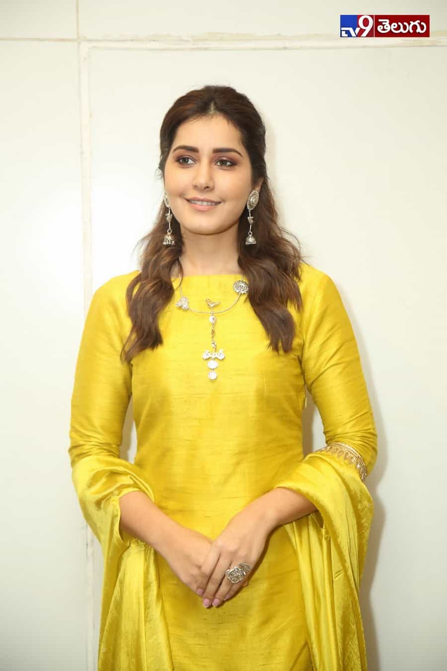 మోడల్ గా మారిన రాశి ఖన్నా