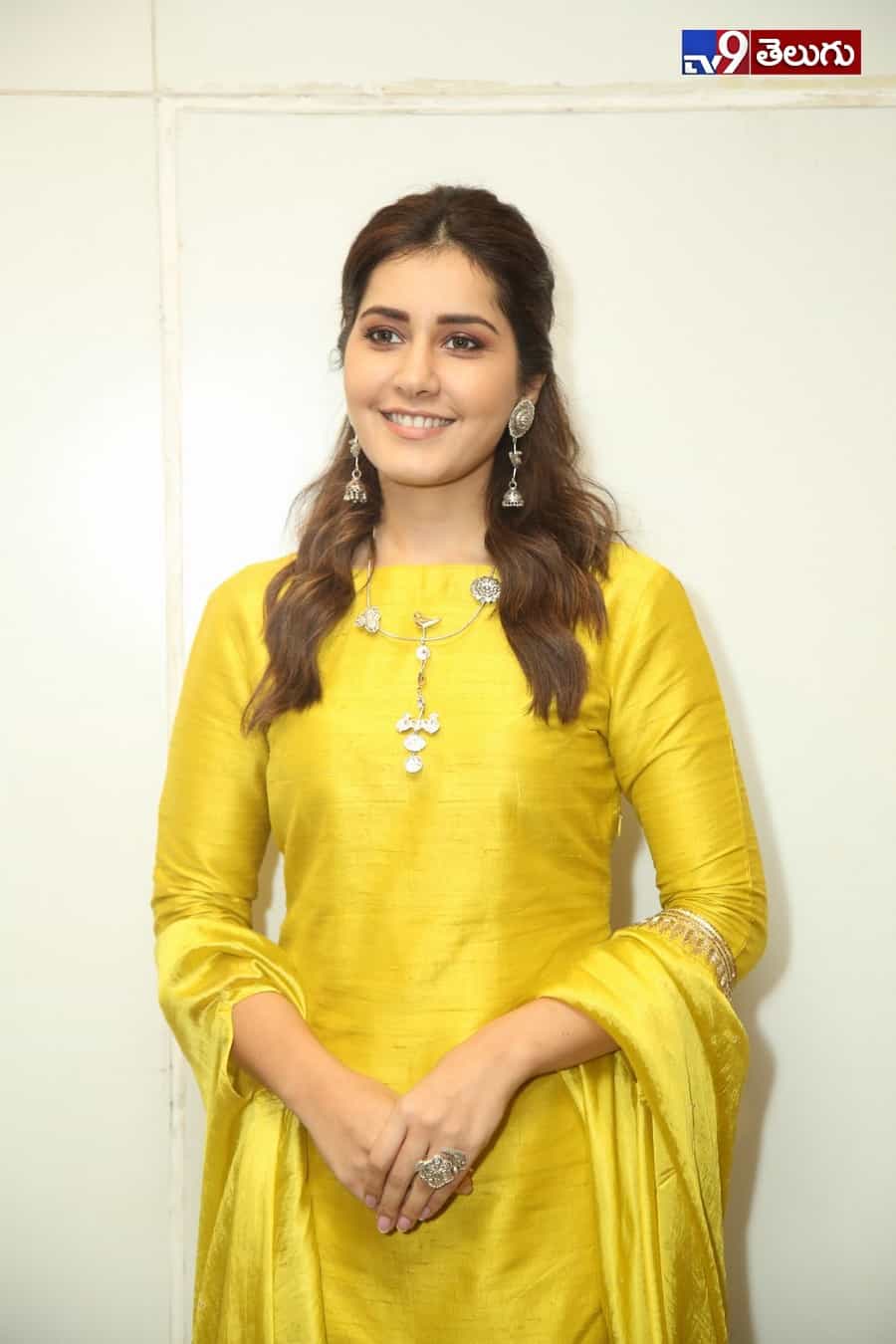 మోడల్ గా మారిన రాశి ఖన్నా