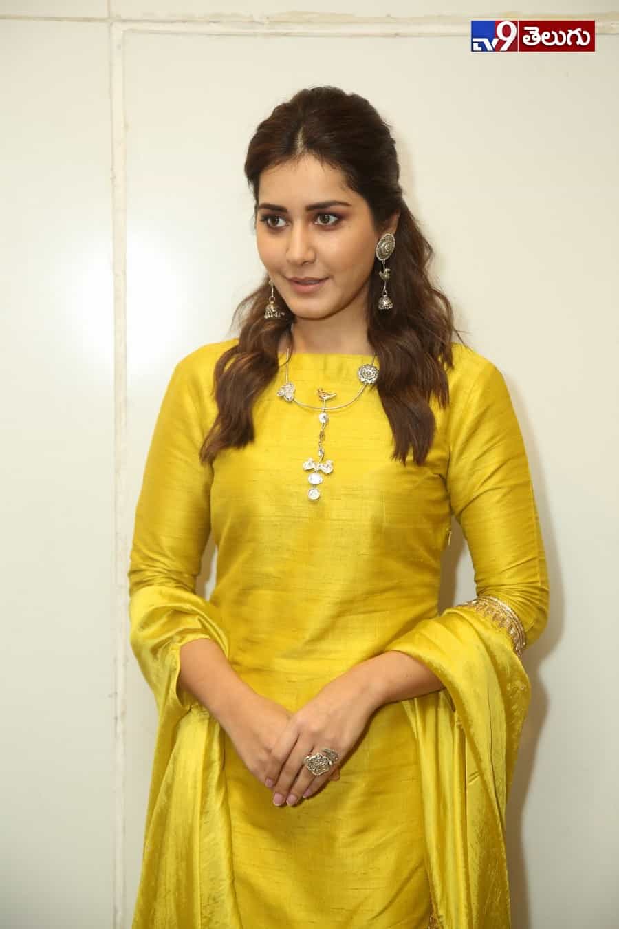 మోడల్ గా మారిన రాశి ఖన్నా