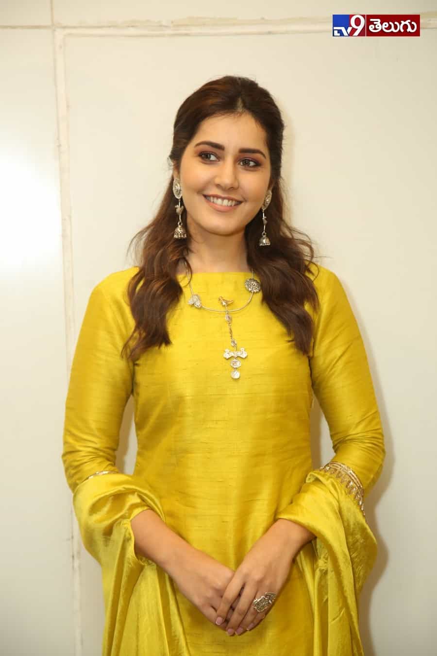 మోడల్ గా మారిన రాశి ఖన్నా