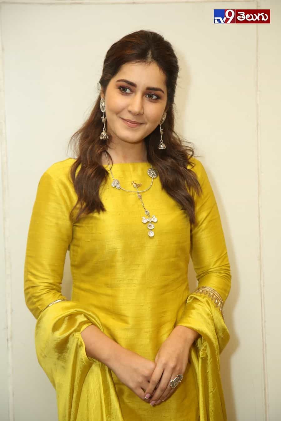 మోడల్ గా మారిన రాశి ఖన్నా