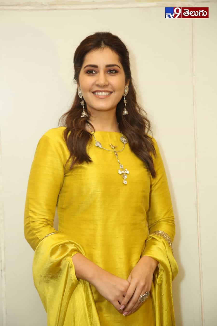 మోడల్ గా మారిన రాశి ఖన్నా