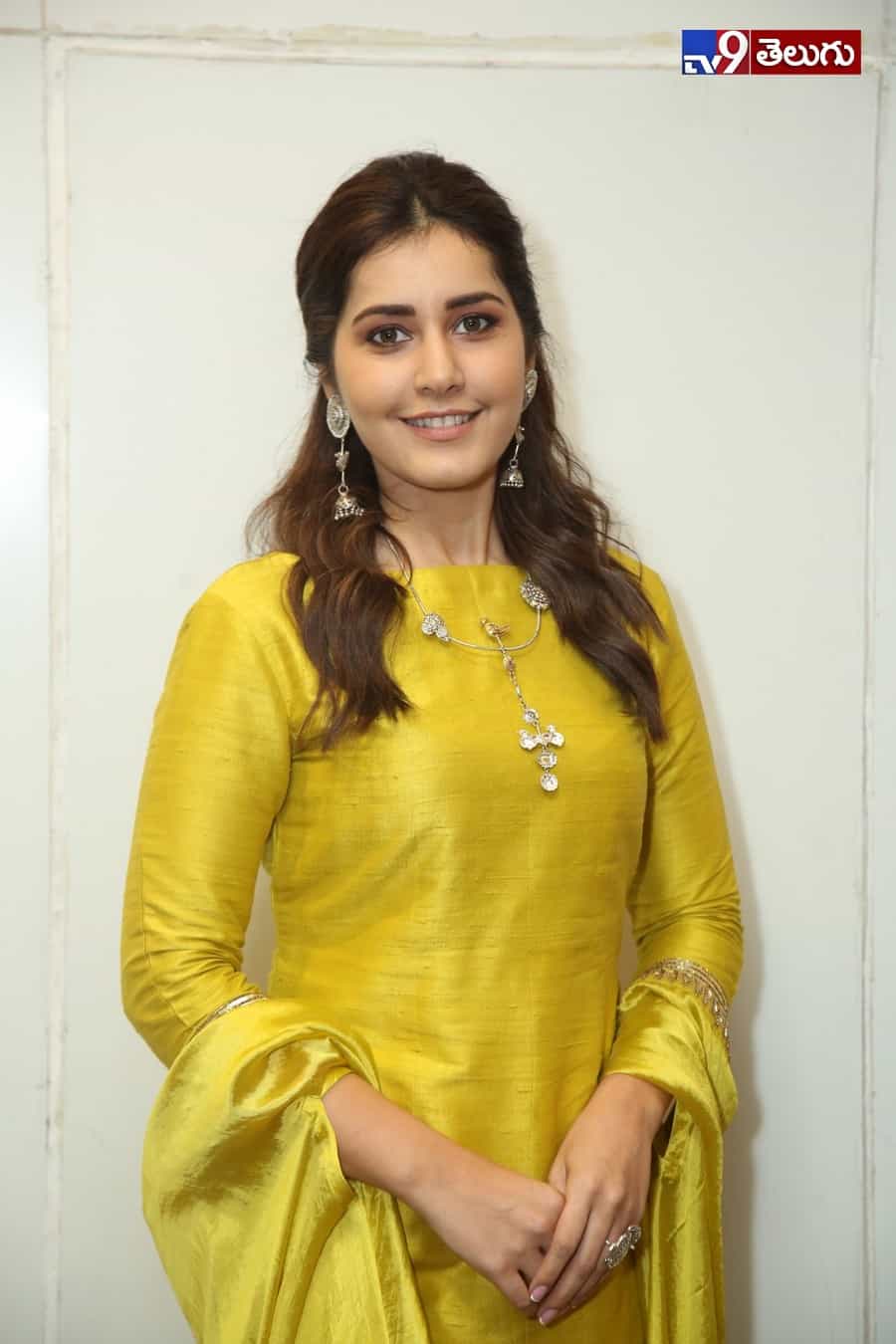 మోడల్ గా మారిన రాశి ఖన్నా
