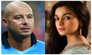 హైదరాబాద్‌ చేరుకున్న ప్రపంచ ఛాంపియన్ పీవీ సింధు