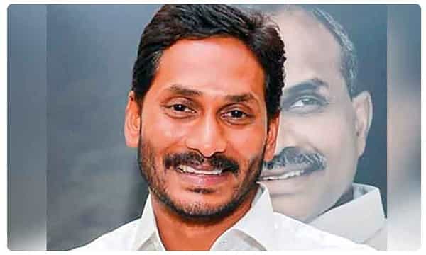 జగన్ను ఫాలో అవుతున్న ఆ కాంగ్రెస్ సీఎం ఎవరు?