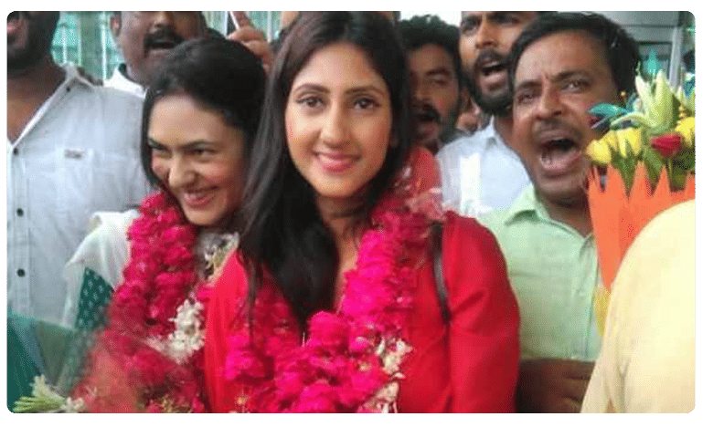 ఆర్టికల్ 370 రద్దు కరెక్టే... రాయ్‌బరేలీ కాంగ్రెస్ పార్టీ ఎమ్మెల్యే!