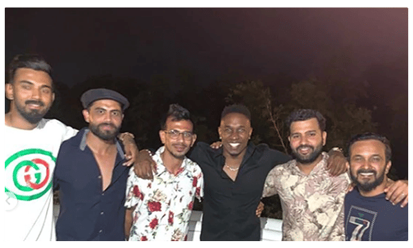 లారా విందులో భారత ఆటగాళ్ల సందడి!