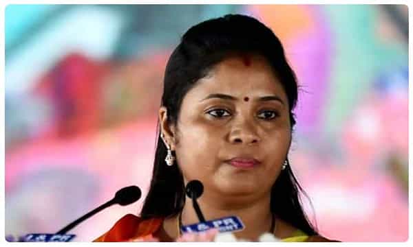 విజయనగరం జిల్లాలో అధికార పార్టీకి షాక్.. మున్సిపల్ ఎన్నికల ముందు కీలక నేత రాజీనామా