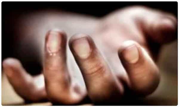 Family Suicide: బోయినపల్లిలో విషాదం.. పురుగుల మందుతాగి కుటుంబం ఆత్మహత్యాయత్నం..