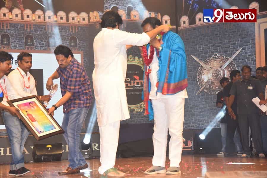 ‘అన్నయ్య’ పుట్టినరోజు వేడుకులకు ‘తమ్ముడు’ రాక
