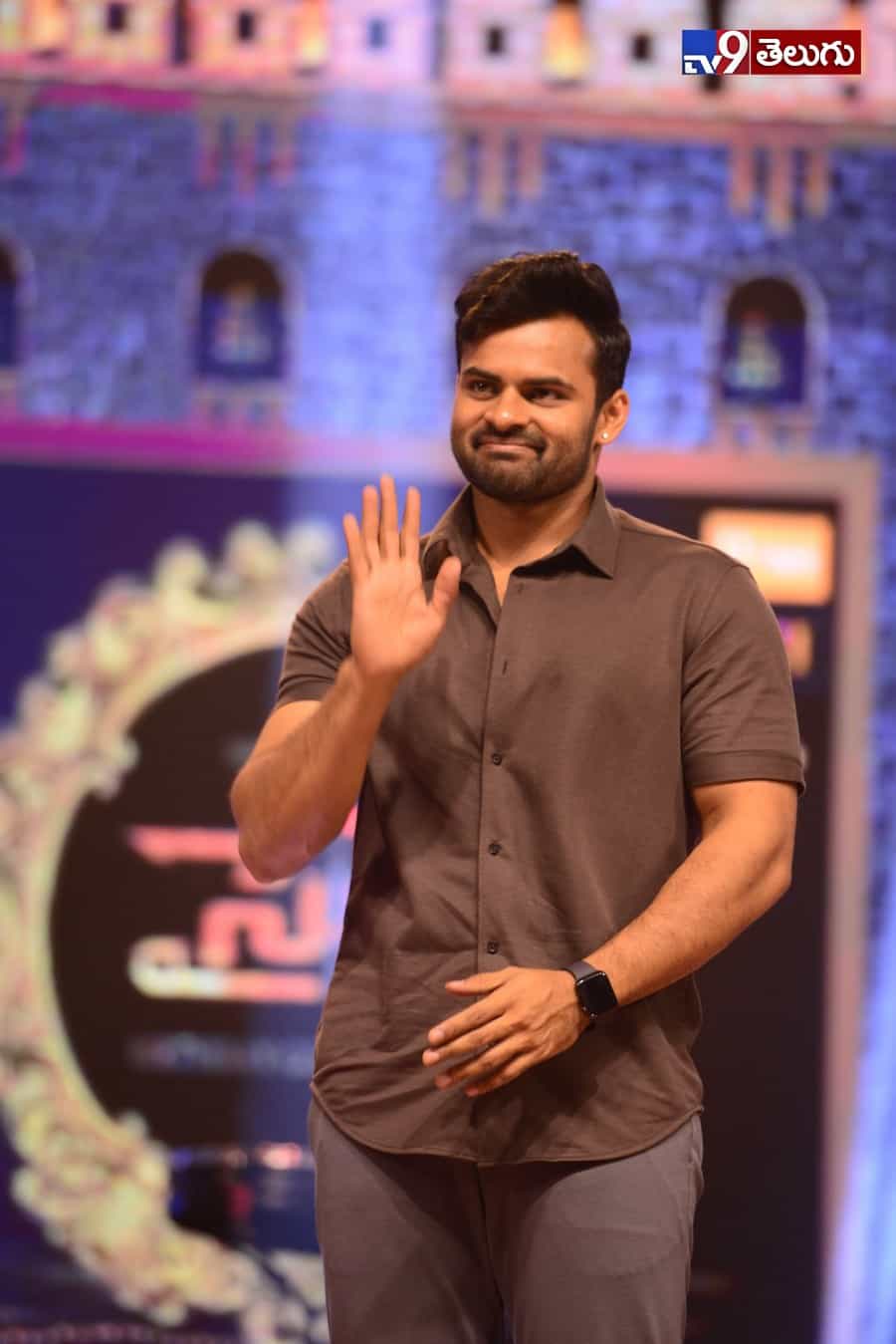 ‘అన్నయ్య’ పుట్టినరోజు వేడుకులకు ‘తమ్ముడు’ రాక