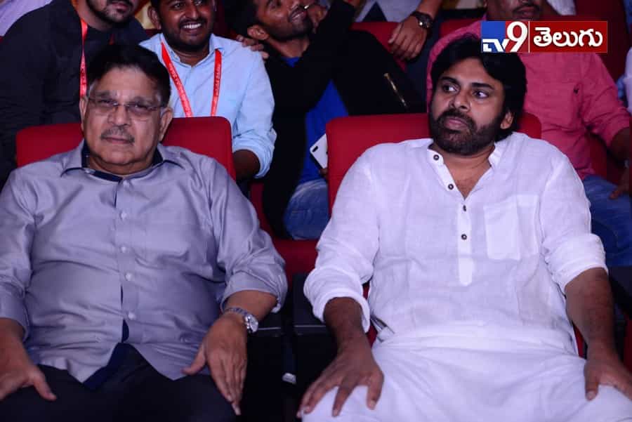 ‘అన్నయ్య’ పుట్టినరోజు వేడుకులకు ‘తమ్ముడు’ రాక