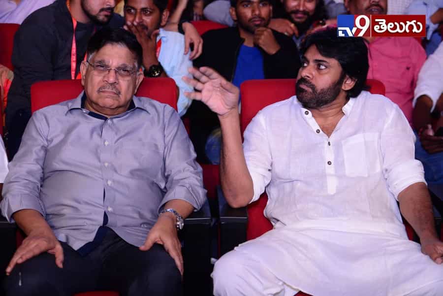 ‘అన్నయ్య’ పుట్టినరోజు వేడుకులకు ‘తమ్ముడు’ రాక