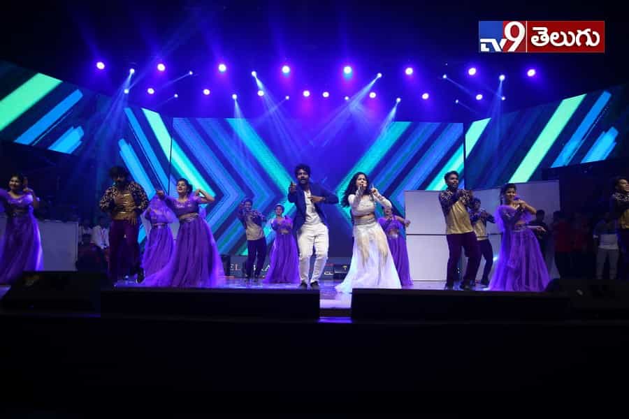 ‘అన్నయ్య’ పుట్టినరోజు వేడుకులకు ‘తమ్ముడు’ రాక