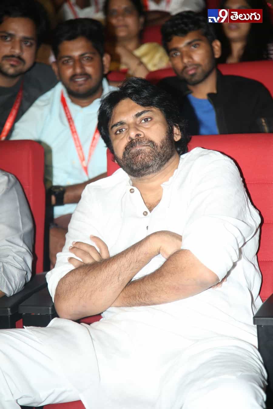 ‘అన్నయ్య’ పుట్టినరోజు వేడుకులకు ‘తమ్ముడు’ రాక