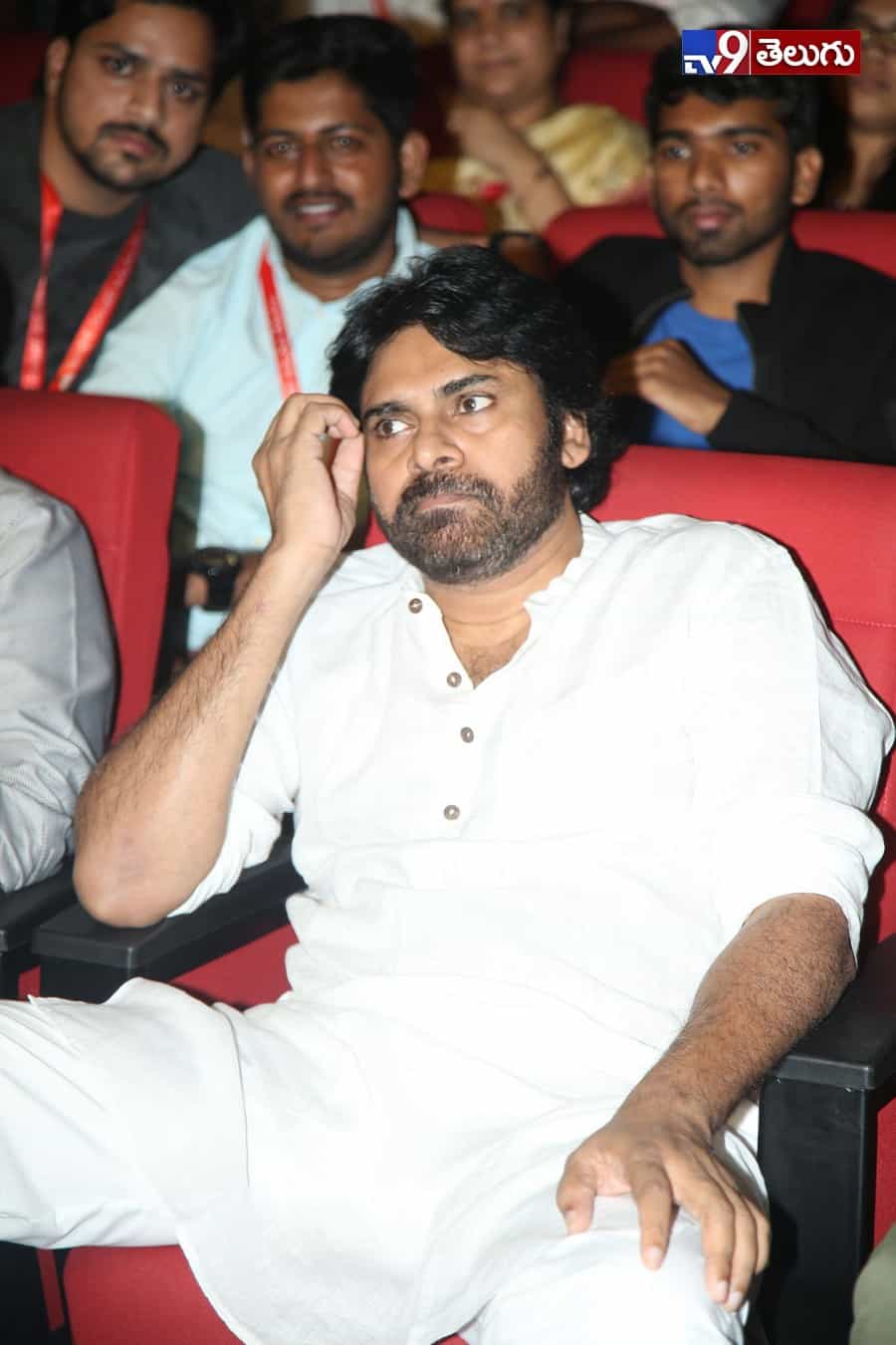 ‘అన్నయ్య’ పుట్టినరోజు వేడుకులకు ‘తమ్ముడు’ రాక