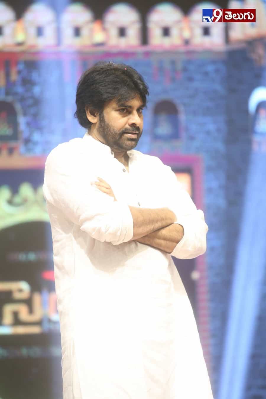 ‘అన్నయ్య’ పుట్టినరోజు వేడుకులకు ‘తమ్ముడు’ రాక