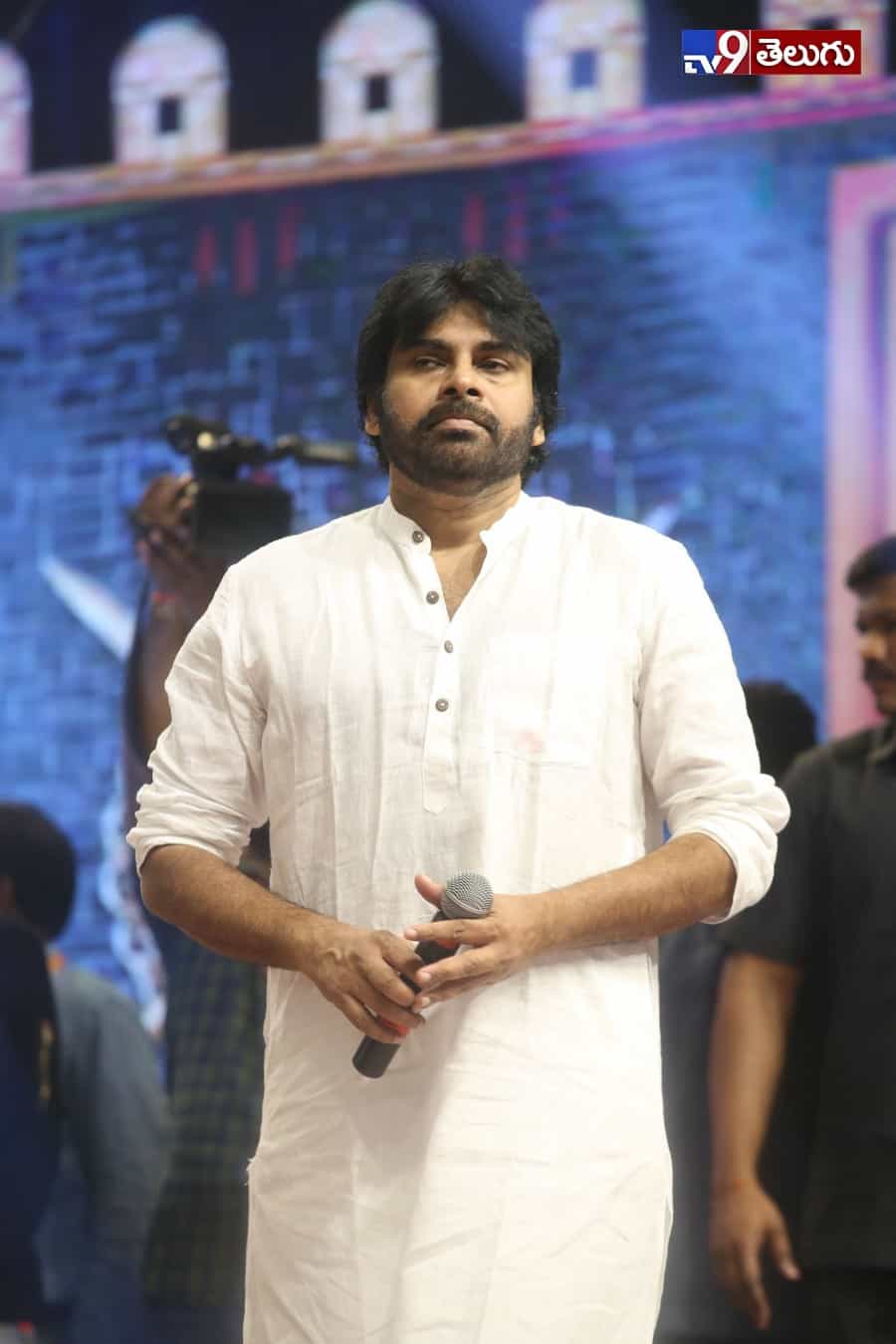‘అన్నయ్య’ పుట్టినరోజు వేడుకులకు ‘తమ్ముడు’ రాక