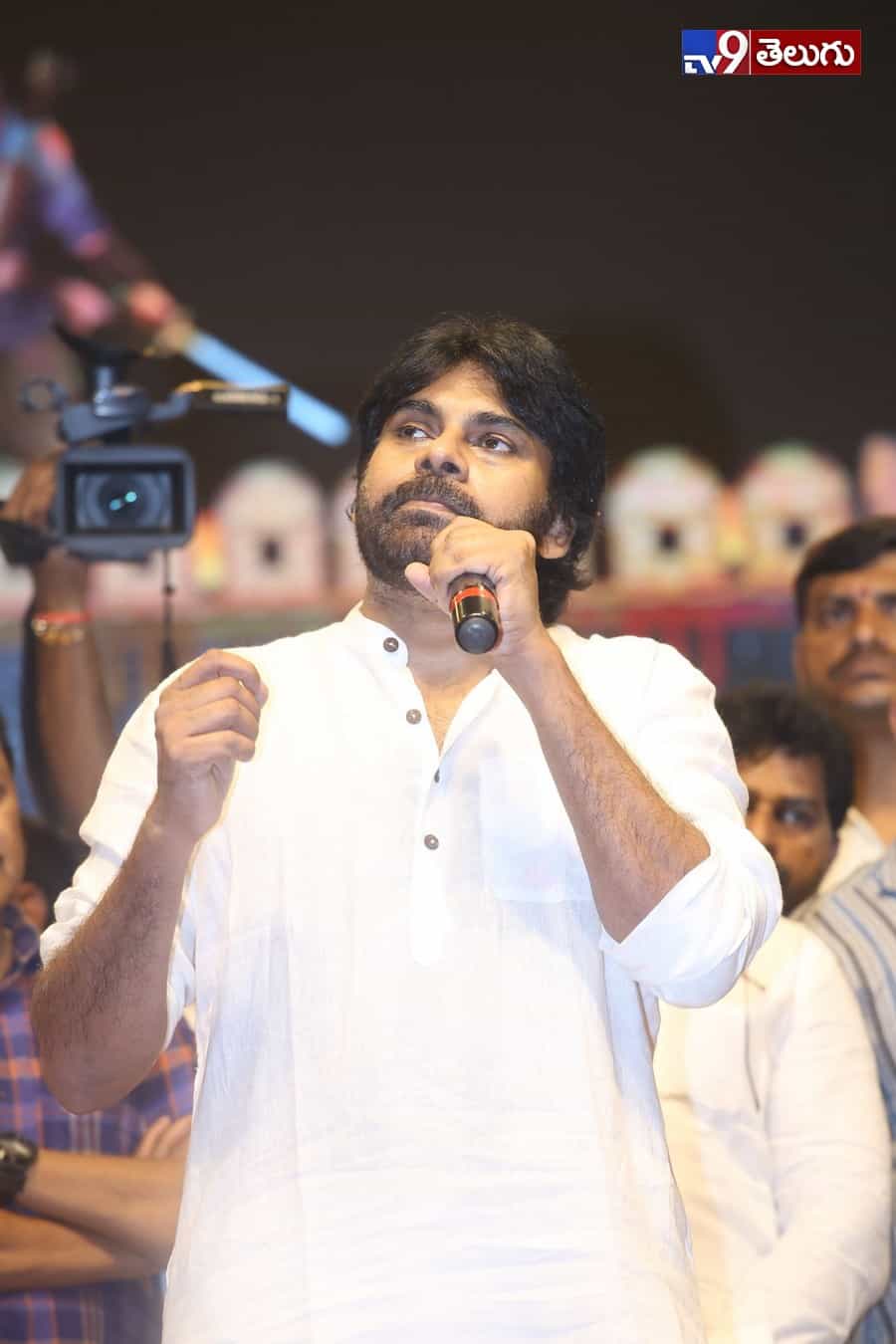 ‘అన్నయ్య’ పుట్టినరోజు వేడుకులకు ‘తమ్ముడు’ రాక