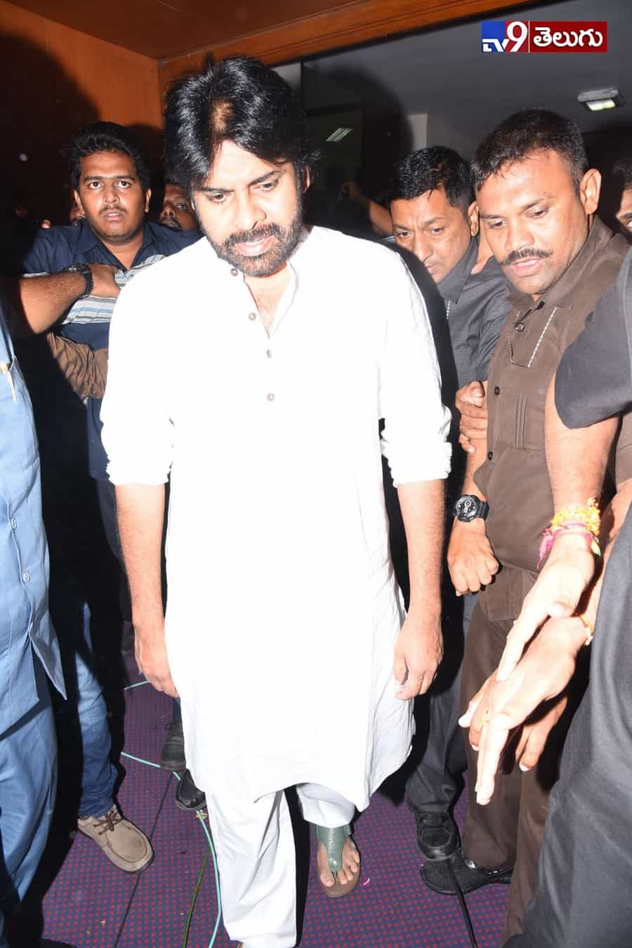 ‘అన్నయ్య’ పుట్టినరోజు వేడుకులకు ‘తమ్ముడు’ రాక
