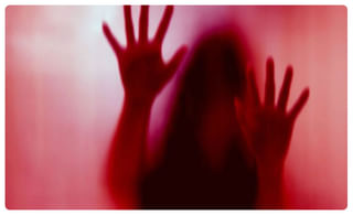 దారుణం.. కొడుకు ప్రియురాలిపై అత్యాచారం చేసి.. ఆ తర్వాత..