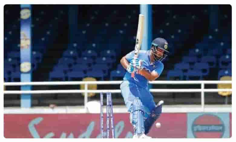 కోహ్లీ వ్యాఖ్యలకు సన్నీ కౌంటర్!