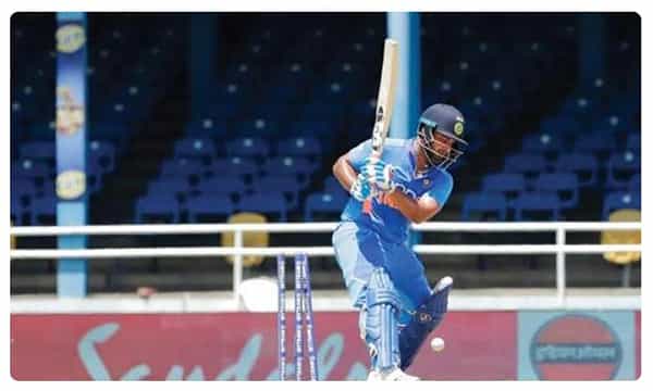 కోహ్లీ వ్యాఖ్యలకు సన్నీ కౌంటర్!