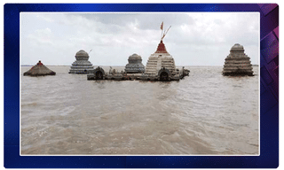 లోయలో నెలకొన్న ఉత్కంఠ.. 144 సెక్షన్..