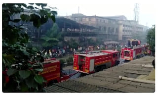 పాక్ ఎయిర్ లైన్స్ సిబ్బందికి షాక్.. వెయ్యి మంది తొలగింపు