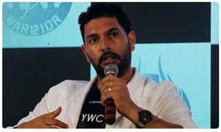 ధోనీ కోసం సాక్షి సర్‌ప్రైజ్..!