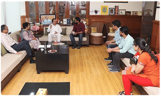 మెహబూబా ముఫ్తి, ఒమర్ అబ్దుల్లా హౌస్ అరెస్ట్.. శ్రీనగర్‌లో 144 సెక్షన్!