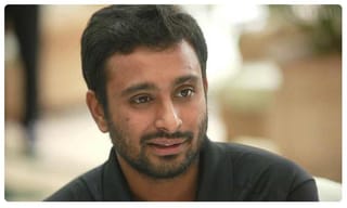 వరుణ్‌, అభిషేక్‌లతో కలిసి సచిన్‌ గల్లీ క్రికెట్‌