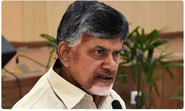 అలా చేస్తుంటే చూస్తూ ఊరుకోను : చంద్రబాబు