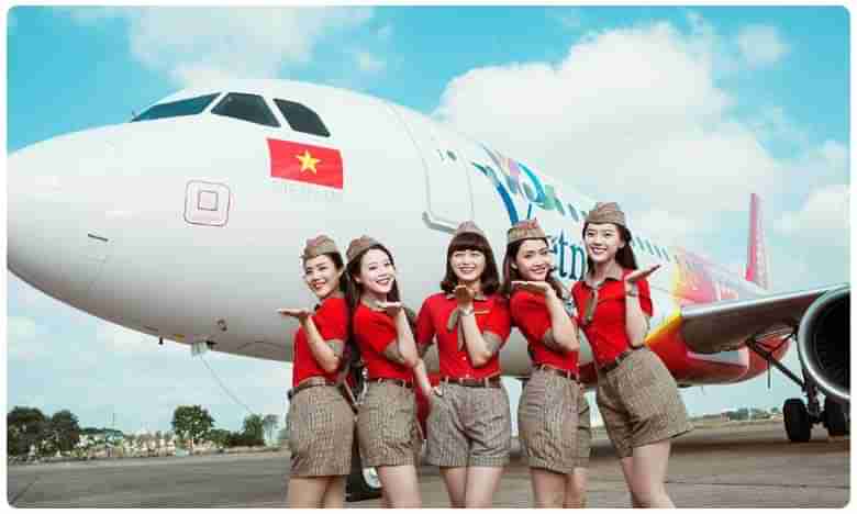 బికినీ ఎయిర్లైన్స్ బ్యూటిఫుల్ ఆఫర్.. జర దేఖో గురూ!