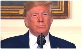 నదిలో పడ్డ బస్సు.. ఐదుగురు మృతి.. 23 మంది గల్లంతు