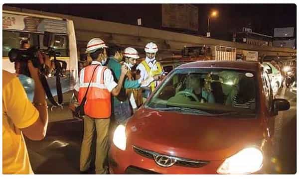 మందేసి.. బండెక్కి.. మళ్లీ దొరికిపోయారు