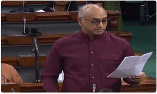 లోక్ సభలో కాంగ్రెస్ నేత ‘ సెల్ఫ్ డబ్బా.. ‘ సోనియా, రాహుల్ ఇరకాటం